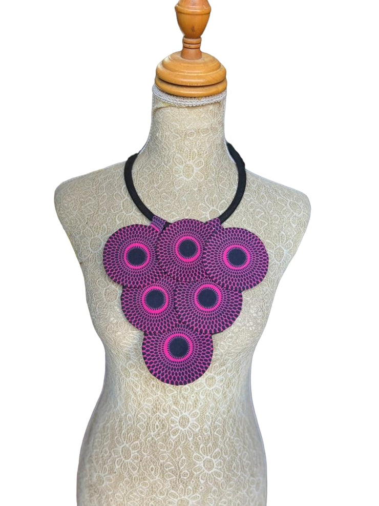 Chiasoka  V-Shaped Necklace (6 circles)